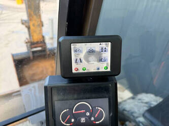 2016-volvo-ewr150e-1450643-47015416