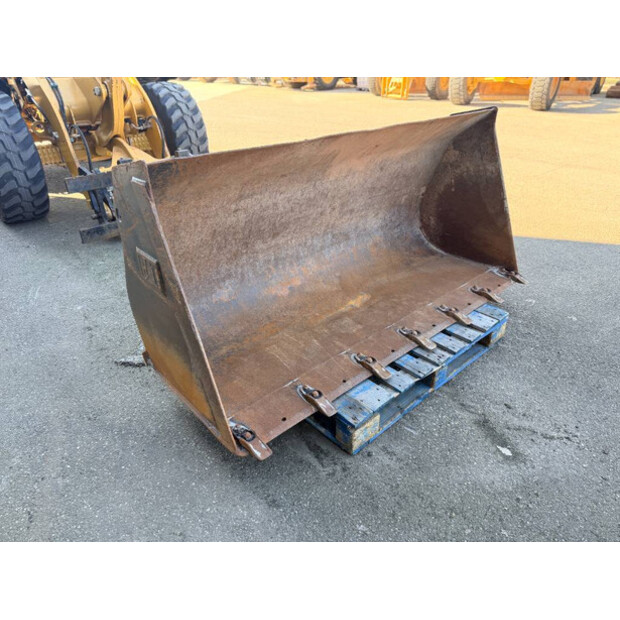 2017 Caterpillar 908M-47015456