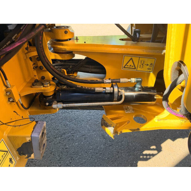 2017 Caterpillar 908M-47015466