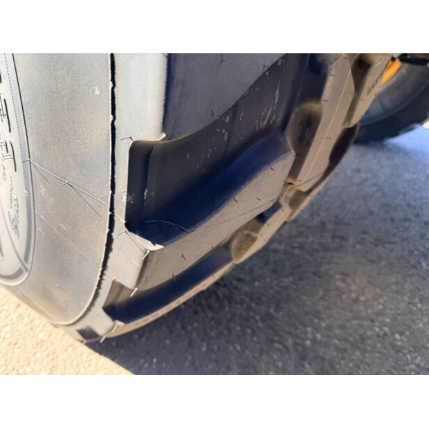 2017 Caterpillar 908M-47015467