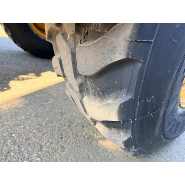 2017 Caterpillar 908M-47015468