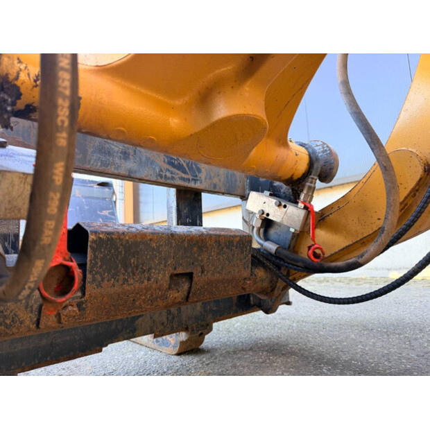 2017 Caterpillar 908M-47015471