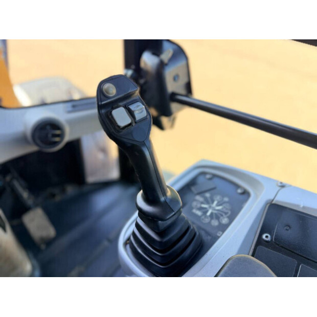 2017 Caterpillar 908M-47015480