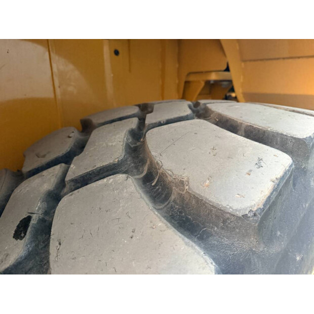 2015 Caterpillar 962M-47015553