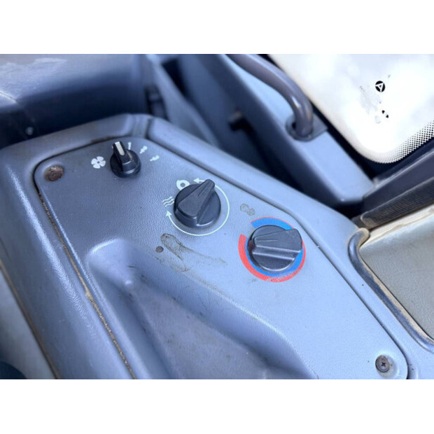 2014 Volvo L30G-47015691