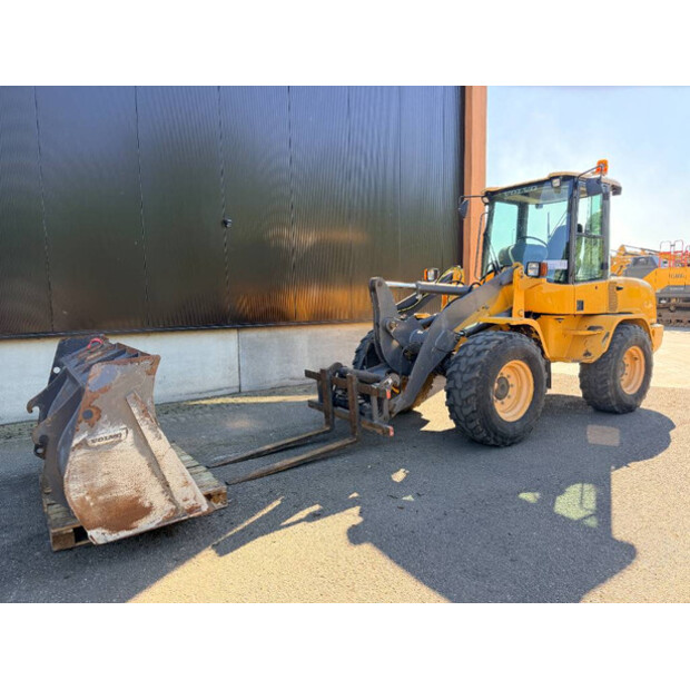 2014 Volvo L30G-47015696