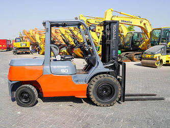 2017-toyota-7fd50-47015709