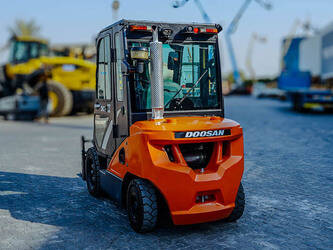 2020-doosan-d30s-7-47015718