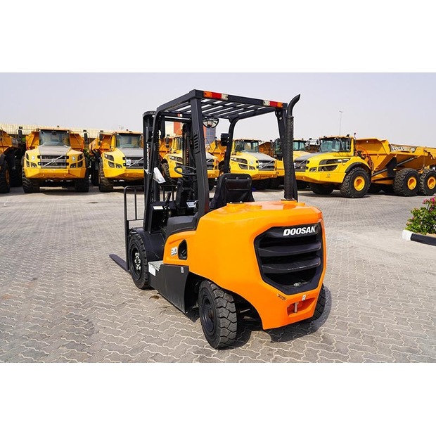 2021 دووسان D30NXP-47015730