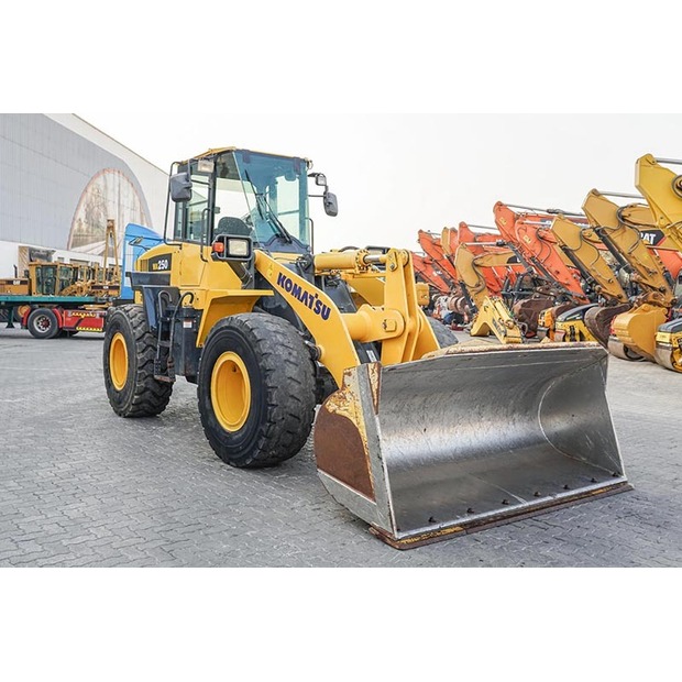 2013 كوماتسو WA250-6-47015739