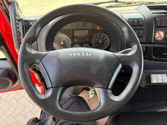 2009-iveco-eurocargo-90e18-1450679-47016579