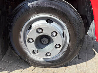 2009-iveco-eurocargo-90e18-1450679-47016594