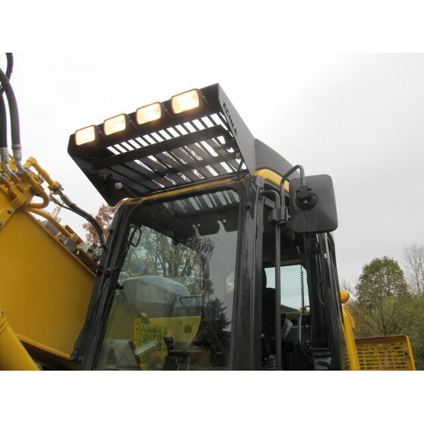 2022 كوماتسو PC228USLC-11E0-47024523