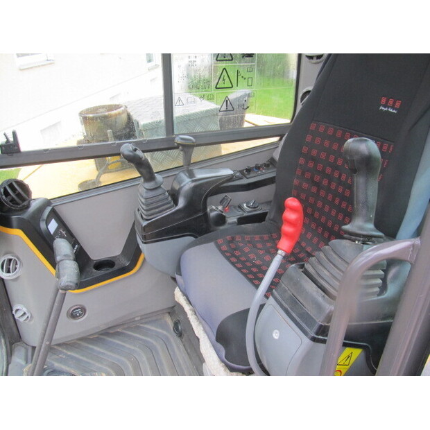 2019 فولفو ECR88D-47024606