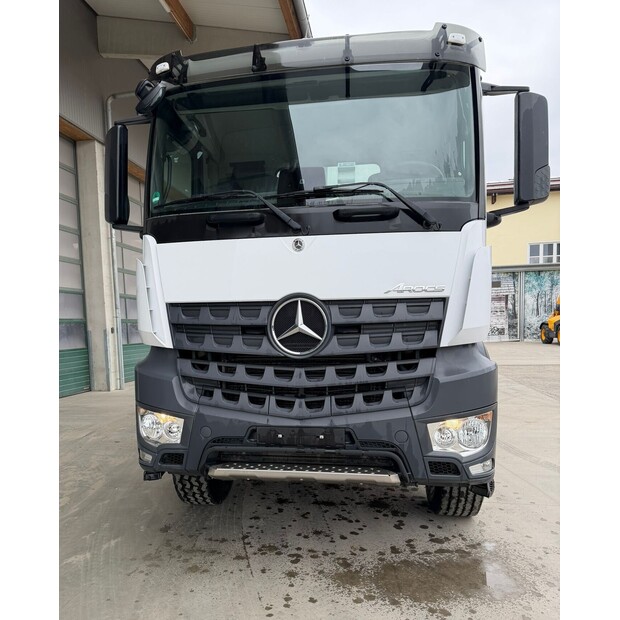 2023 مرسيدس بنز Arocs 3551-47024745
