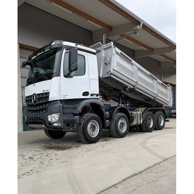 2023 مرسيدس بنز Arocs 3551-47024771