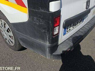 2018-renault-trafic-1450739-47030341