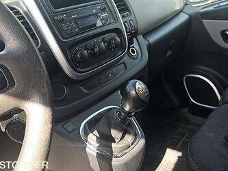 2018-renault-trafic-1450739-47030346