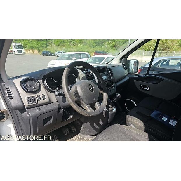 2018 رينو Trafic-47030360