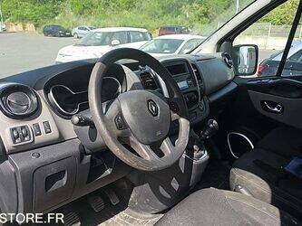 2018-renault-trafic-1450739-47030360
