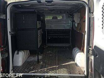 2018-renault-trafic-1450739-47030363
