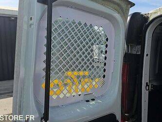 2018-renault-trafic-1450739-47030371