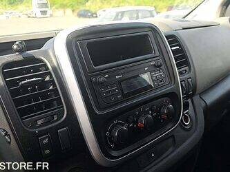 2018-renault-trafic-1450739-47030375