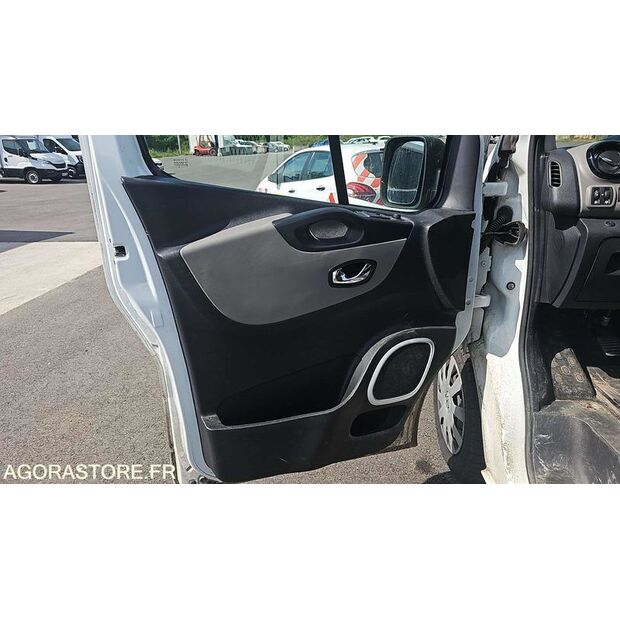 2018 رينو Trafic-47030376