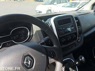 2018-renault-trafic-1450739-47030382