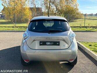 2015-renault-zoe-1450748-47030700