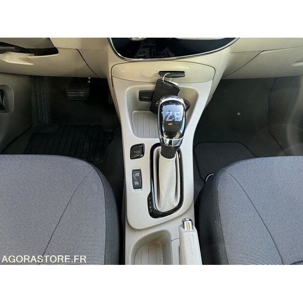 2015 رينو ZOE-47030704