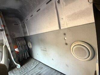 2003-volvo-fh12-1450769-47031223