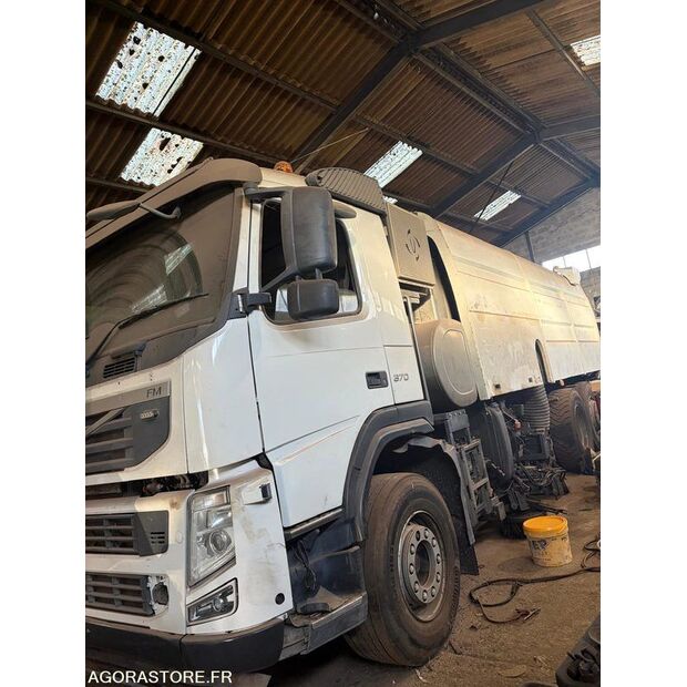 2011 Volvo FMFH E5-47031456