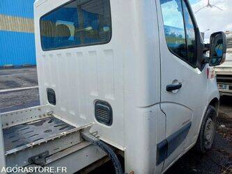 2011-renault-master-1450216-47031551