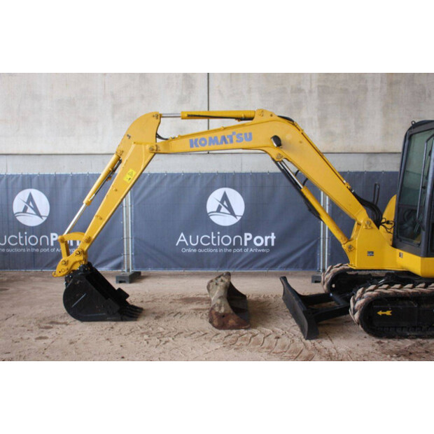 2020 Komatsu PC56-7-47032589