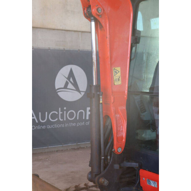 2016 KUBOTA U27-4-47032931