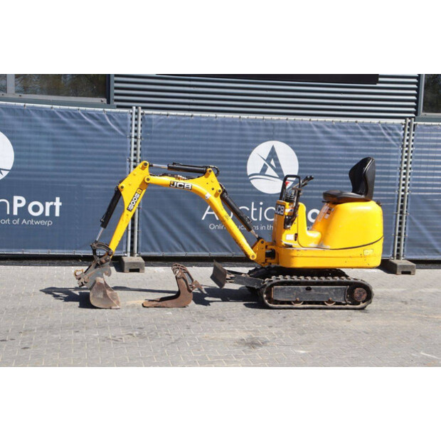 2011 JCB 8008 CTS-47034330