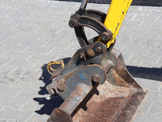 2011-jcb-8008-cts-1450826-47034340