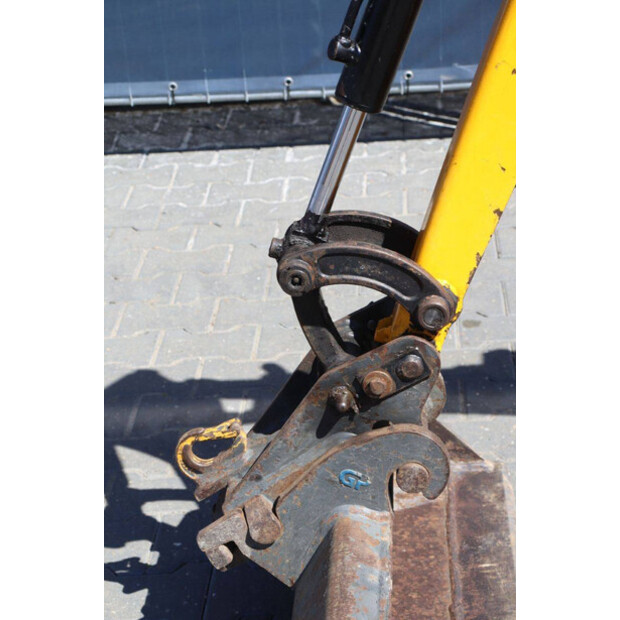 2011 JCB 8008 CTS-47034341