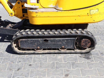 2011-jcb-8008-cts-1450826-47034346