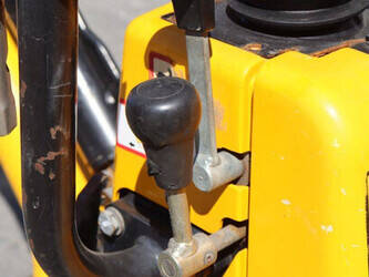 2011-jcb-8008-cts-1450826-47034355