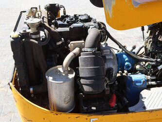 2011-jcb-8008-cts-1450826-47034359