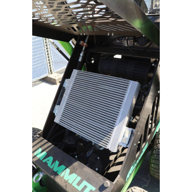 2025 ماموت SK650W-47034396