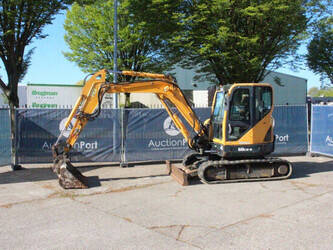 صورة ل حفارات مجنزرة هيونداي ROBEX 60CR-9