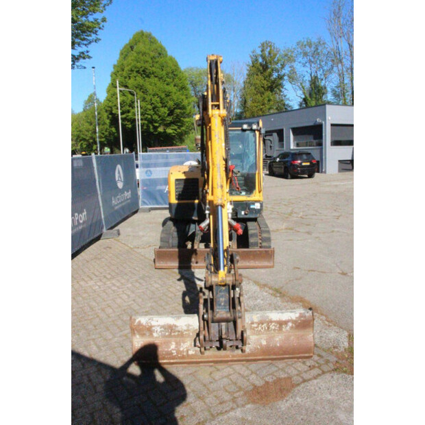 Hyundai ROBEX 60CR-9-47034602