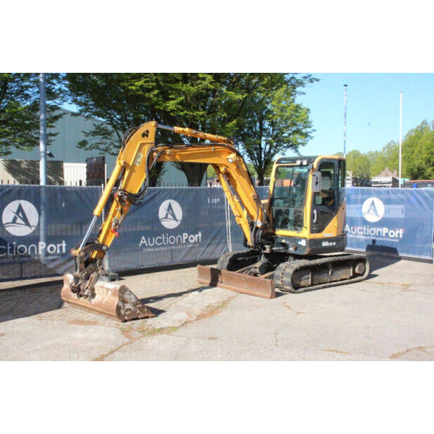 Hyundai ROBEX 60CR-9-47034603