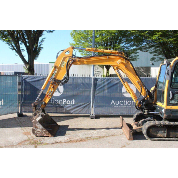 Hyundai ROBEX 60CR-9-47034604