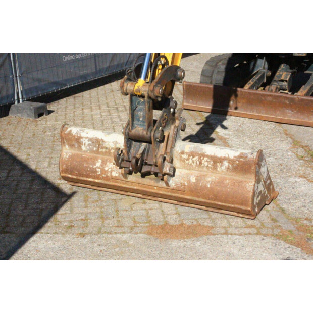 Hyundai ROBEX 60CR-9-47034610