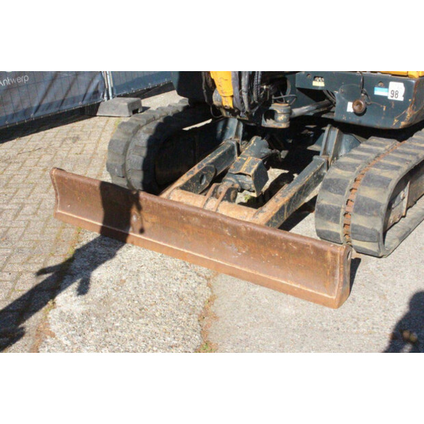 Hyundai ROBEX 60CR-9-47034611