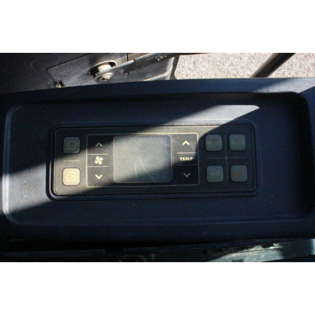 Hyundai ROBEX 60CR-9-47034625